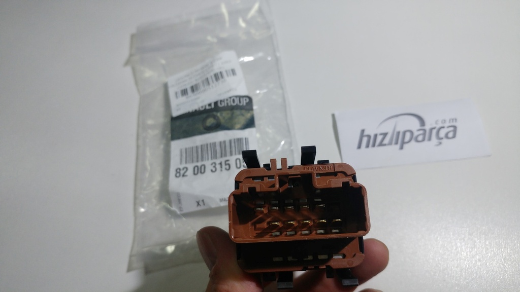 Laguna 2 Megane 2 Cam Kaldırma Düğmesi Çiftli ( Arka Camlar) 8200315050 Orjinal