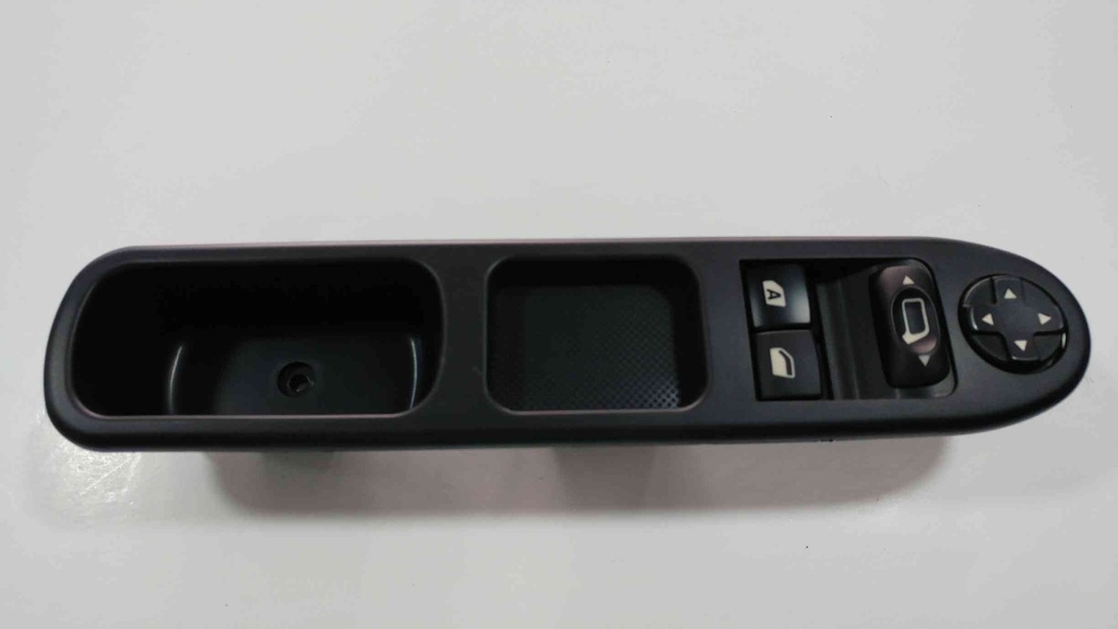 P207 Cam Kaldırma Düğmesi Sol Komple Panel 6554.Qa