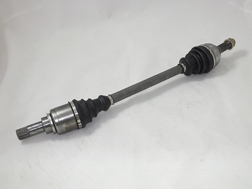Clio 3 ( 05-12 ) 1.2 16V Komple Aks Sol 8200341698