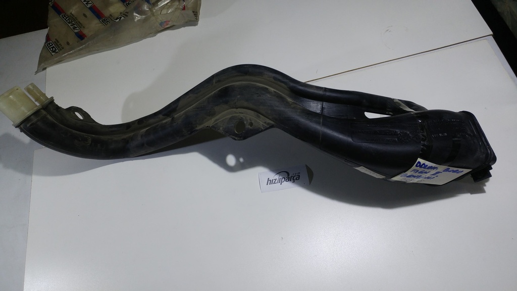 [8200529160] Megane 2 Benzin Dolum Boru Benzinli 8200529160 Orjinal