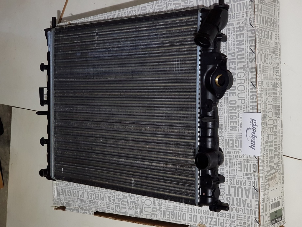 [7702258282] Megane 1 Clio 98-03 1.4 1.6 16V Kango 1.5 Komple Radyatör Klmsz 7702258282 Orjinal