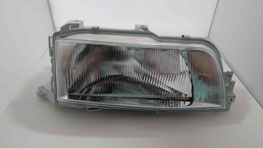 R21 Komple Far Sağ