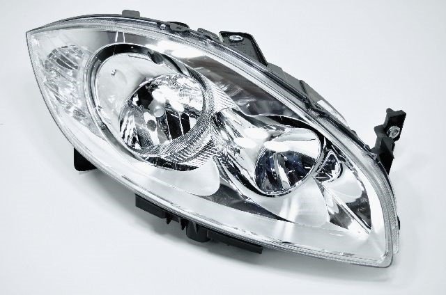 [52084243] Linea 07- Sağ Far Komple 52084243 Opar