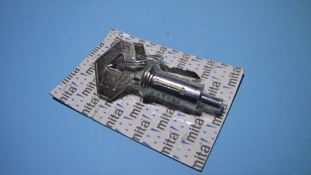 [MITA 02212011] R12 Tekli Kapı+Bagaj Kilit Fişeği