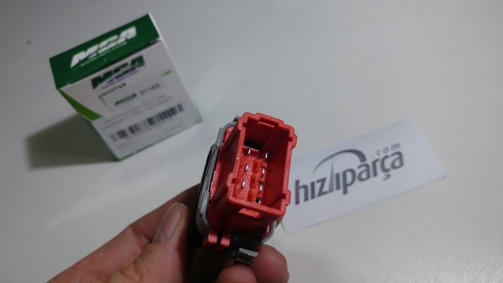 [MGA-31165] Master 2 2003-2010 Cam Kaldırma Düğmesi Sağ Kırmızı 8200502452